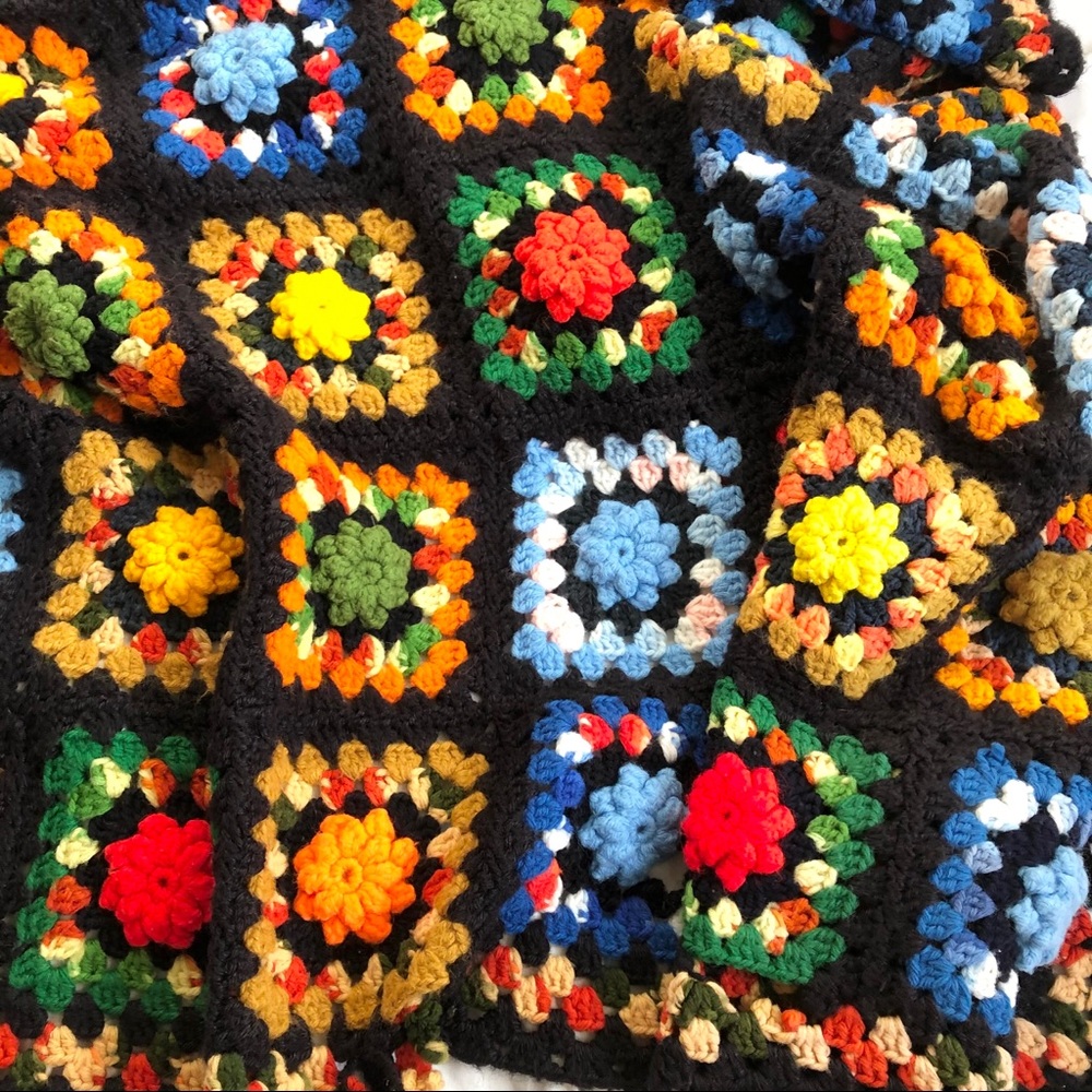 Vintage crochet granny square afghan blanket - Picture 4 of 8